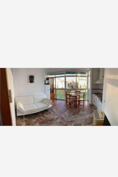 Apartment First Line Of The Sea Benalmádena Eksteriør bilde
