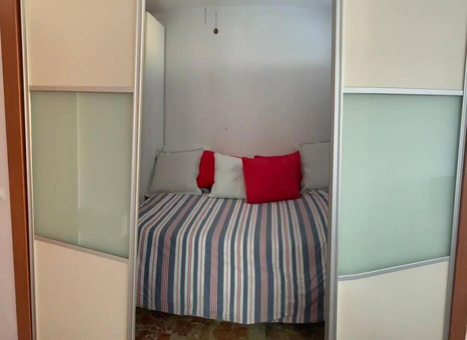 Apartment First Line Of The Sea Benalmádena Eksteriør bilde