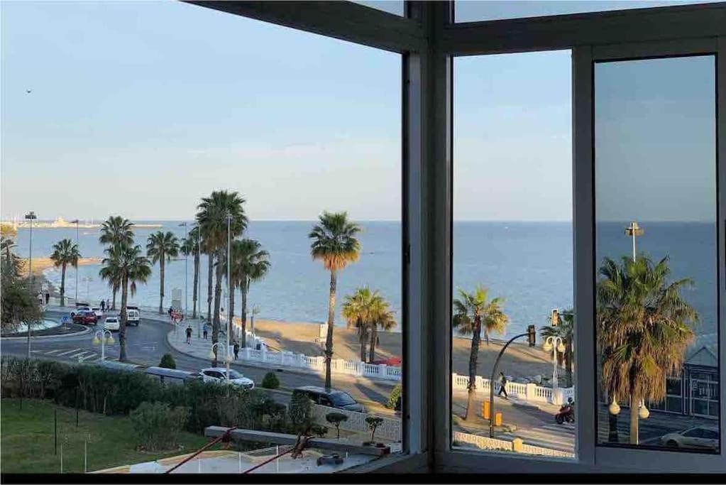 Apartment First Line Of The Sea Benalmádena Eksteriør bilde